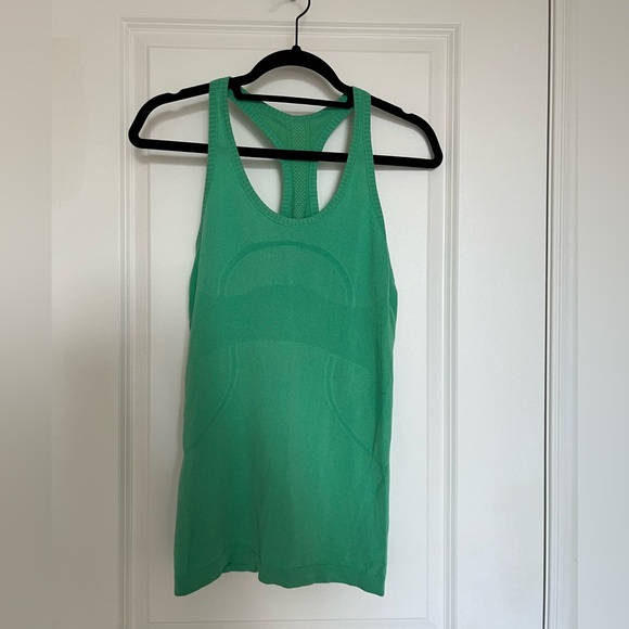 Lululemon tank top - Picture 1 of 3